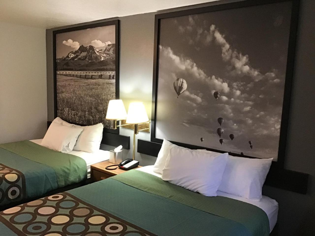 Hotel Super 8 By Wyndham Rexburg Exteriér fotografie